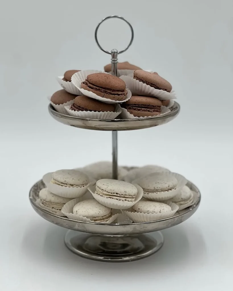 Macarons auf der Etagere